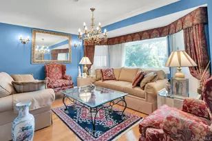 [Address not provided], Dix Hills, NY 11746 - Photo 9