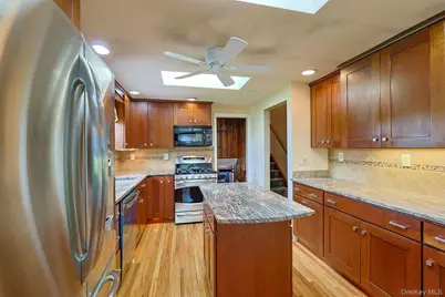3 Regimental Place, New Windsor, NY 12553 - Photo 9