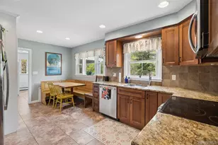 45 Woodland Dr, Smithtown, NY 11787 - Photo 13