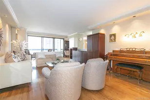 269-10 Grand Central Pkwy, Floral Park, NY 11005 - Photo 7