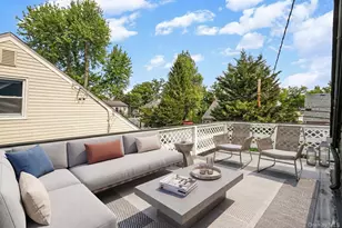 6 Willow Rd, New Hyde Park, NY 11040 - Photo 3