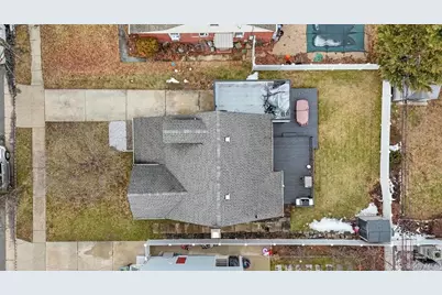 6 Willow Road, New Hyde Park, NY 11040 - Photo 11