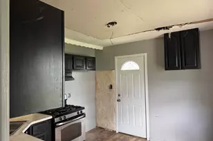 41 Princeton St, Bay Shore, NY 11706 - Photo 5