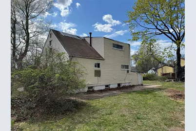 41 Princeton Street, Bay Shore, NY 11706 - Photo 3