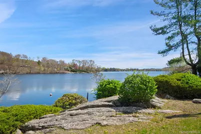 366 W Lake Boulevard, Mahopac, NY 10541 - Photo 11