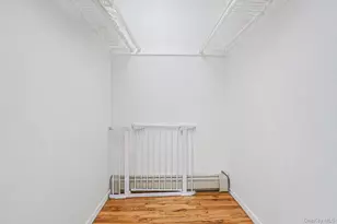 114 Tallman St, New York, NY 10312 - Photo 25