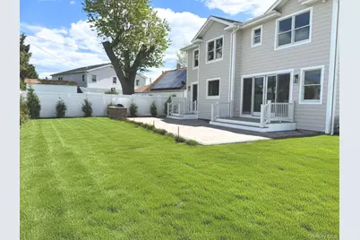 5 Baker Lane, Levittown, NY 11756 - Photo 31