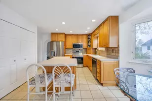 9 Chester St, Smithtown, NY 11787 - Photo 17