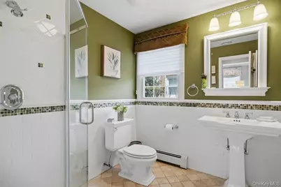 296 Euston Road S, Garden City, NY 11530 - Photo 19