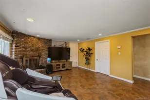 5 Highpoint Dr, Huntington, NY 11743 - Photo 17