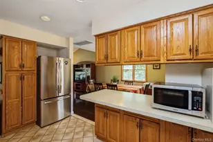 5 Highpoint Dr, Huntington, NY 11743 - Photo 23