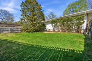15 Saddle Ln, Huntington Station, NY 11746 - Photo 35