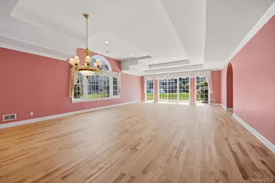 381 Altessa Boulevard, Melville, NY 11747 - Photo 17