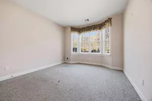 381 Altessa Blvd, Melville, NY 11747 - Photo 25