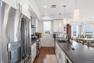 19 Island Point #19, Bronx, NY 10464 - Photo 5