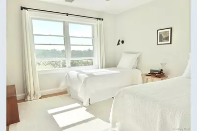 162 Dune Road, Quogue, NY 11959 - Photo 15