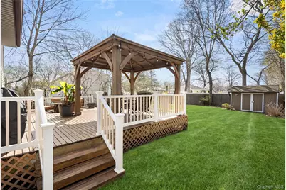 38 Aster Avenue, Holtsville, NY 11742 - Photo 31