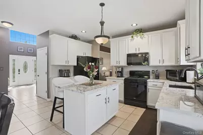 2657 Liberty Ridge, New Windsor, NY 12553 - Photo 9