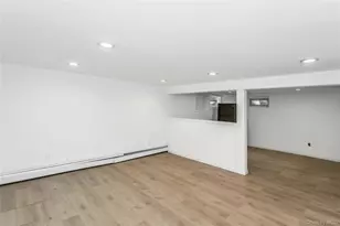 60 E Carmans Rd, Farmingdale, NY 11735 - Photo 19