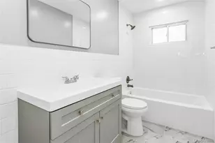 60 E Carmans Rd, Farmingdale, NY 11735 - Photo 9