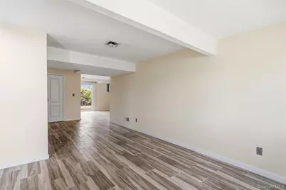 2 Starfire Lane, Williston Park, NY 11596 - Photo 19