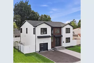 182 Friends Lane, Westbury, NY 11590 - Photo 3