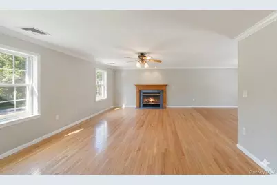 70 Oak Pond Lane, Mahopac, NY 10541 - Photo 5