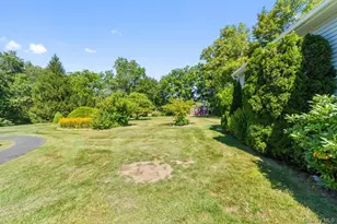 70 Oak Pond Ln, Mahopac, NY 10541 - Photo 25