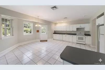 70 Oak Pond Lane, Mahopac, NY 10541 - Photo 15