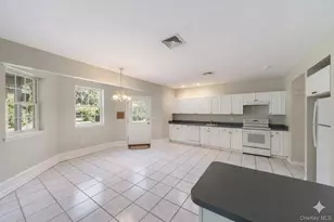 70 Oak Pond Ln, Mahopac, NY 10541 - Photo 15