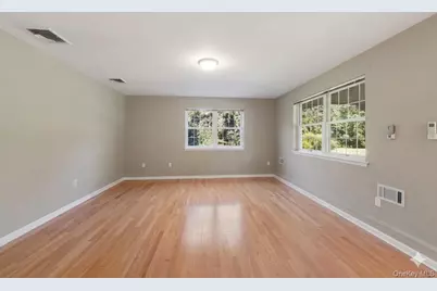 70 Oak Pond Lane, Mahopac, NY 10541 - Photo 17