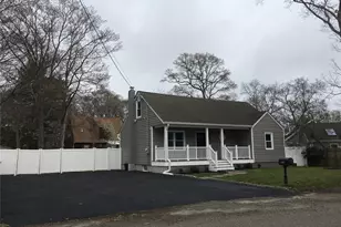161 Magnolia Dr, Mastic Beach, NY 11951 - Photo 3