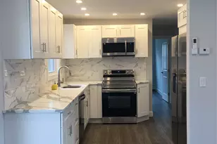 161 Magnolia Dr, Mastic Beach, NY 11951 - Photo 7