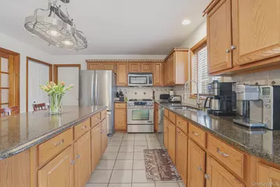 11 Peacock Circle, Washingtonville, NY 10992 - Photo 19