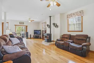 11 Peacock Cir, Washingtonville, NY 10992 - Photo 9