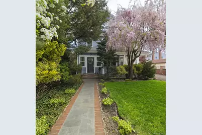 75 Lee Avenue, Rockville Centre, NY 11570 - Photo 1