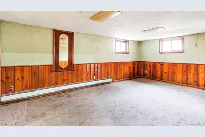 25 Revilo Avenue, Shirley, NY 11967 - Photo 35