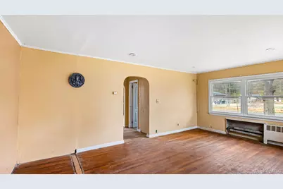 25 Revilo Avenue, Shirley, NY 11967 - Photo 17