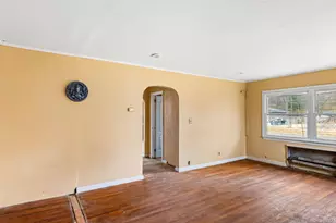25 Revilo Ave, Shirley, NY 11967 - Photo 17