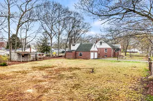 25 Revilo Ave, Shirley, NY 11967 - Photo 5