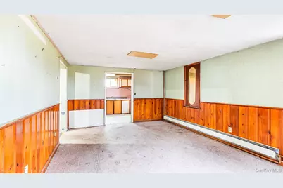 25 Revilo Avenue, Shirley, NY 11967 - Photo 39