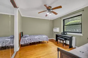 44 Terrace Cir, Great Neck, NY 11021 - Photo 11