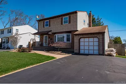 89 Cheltenham Road, West Babylon, NY 11704 - Photo 1
