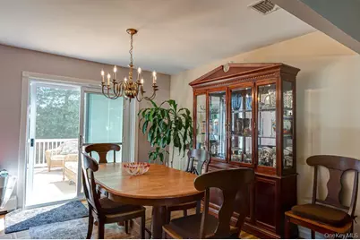 89 Cheltenham Road, West Babylon, NY 11704 - Photo 9