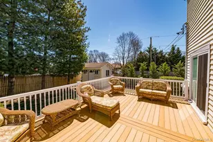 89 Cheltenham Rd, West Babylon, NY 11704 - Photo 19