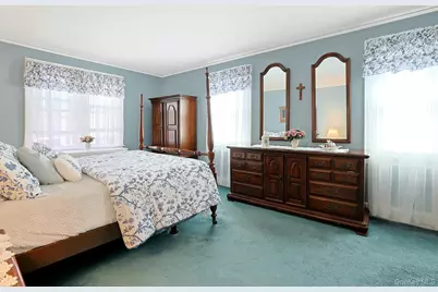 60 Westwood Avenue, New Rochelle, NY 10801 - Photo 11