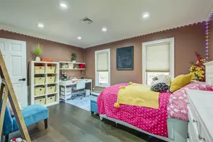 201-04 24th Rd, Bayside, NY 11360 - Photo 23