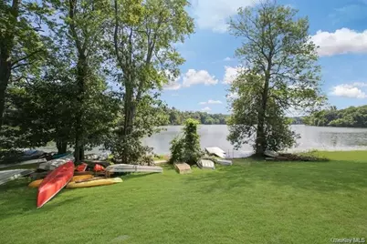 24 Leisure Way, Mohegan Lake, NY 10547 - Photo 39