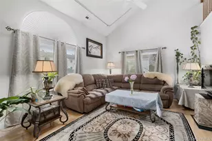 24 Leisure Way, Mohegan Lake, NY 10547 - Photo 23