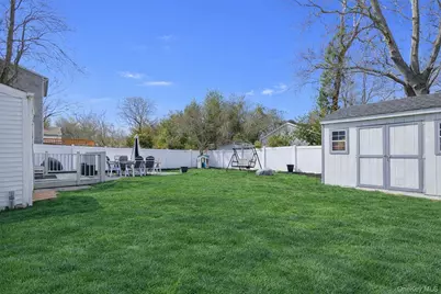 67 Westminster Drive, Shirley, NY 11967 - Photo 11